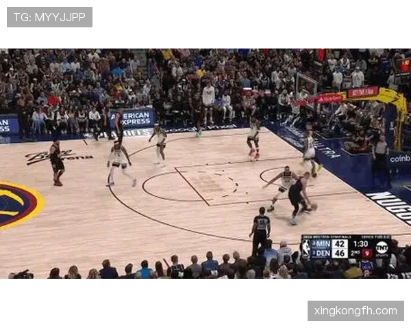 戈贝尔通过挡拆回防护筐，比上季更有效压制对位中锋