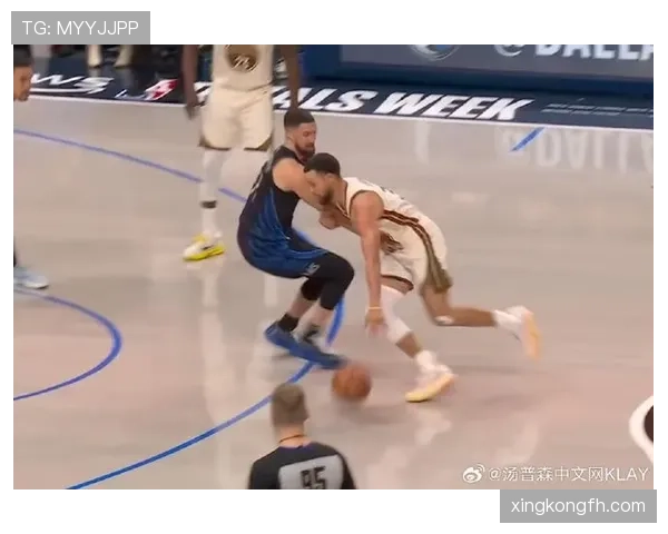 艾弗森靠突破单打拉开得分结构与库里无球打法差异