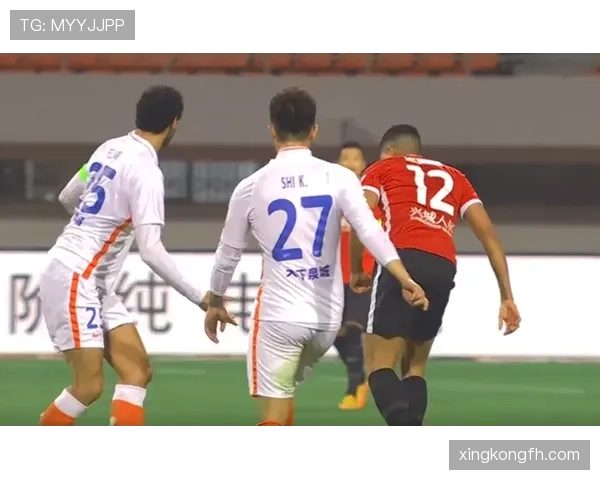 山东泰山中场创造力枯竭，近期表现波动加剧，对赛季争冠稳定性面临考验