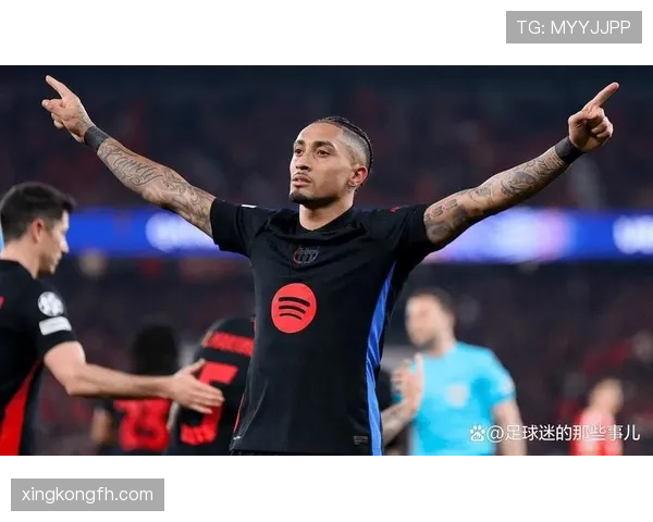 克鲁伊夫回撤接应如何重塑巴萨中场战术核心角色